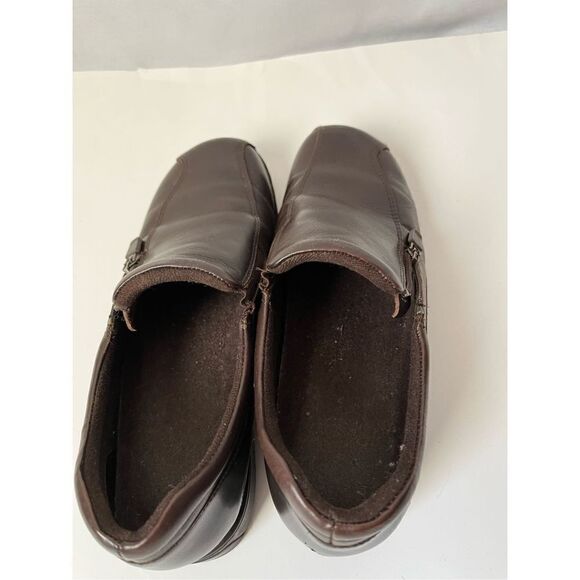 Brown Comfy Flat shoes - Picture 4 of 9